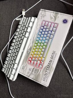 Herní klávesnice Razer Huntsman Mini – bílá
