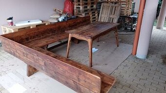 Sezení, lavice, stůl