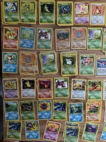 Sbírka Pokémon karet