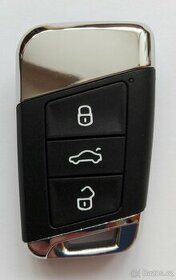 Klíč Škoda Superb Volkswagen Passat B8 + logo. Klíč bez loga