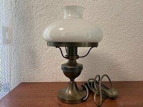 Stolní mosazná lampa s bílým stínidlem - 1