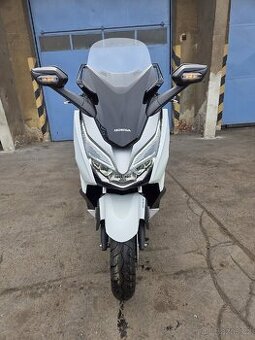 Honda Forza 300, nájezd 5 700 km