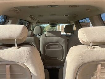 Prodám MPV Kia Carnival 2,9 136 kW, 7 místné vozidlo