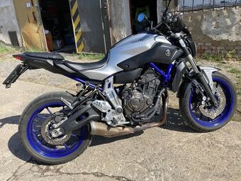 Yamaha MT-07,Servisní knížka