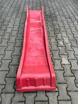 Dětská skluzavka