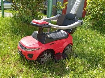 Odrážedlo s vodící tyčí - auto