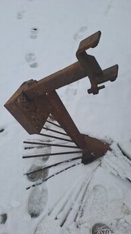 Vyorávač brambor za malotraktor