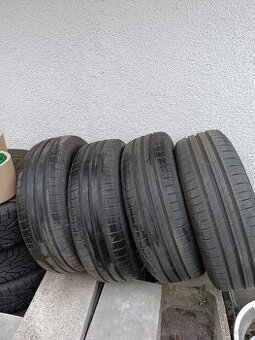 Prodám 4x letní pneu 195/55/R16