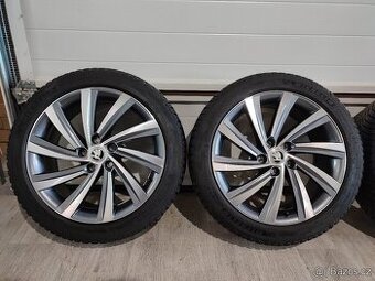 Škoda OCTAVIA IV 5x112 R18 5E3601025 disky s pneu 225/45 r18