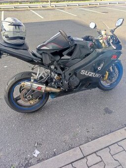 Suzuki gsxr 750 k4