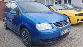 Touran 1.6 FSI 85 kw 7 místné Top stav