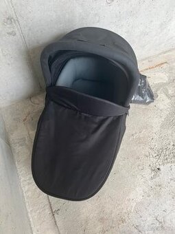 Thule korbička Bassinet