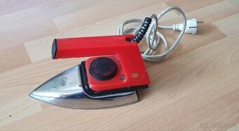 Retro cestovní žehlička ETA 2246 – plně funkční