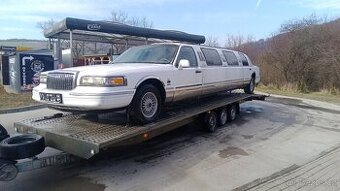 2x Lincoln town car limuzína 4.6