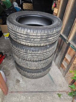 bridgestone dueler HT 215/60 R17 96H