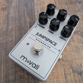 kytarový efekt Movall JUMPSPACE overdrive
