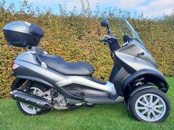 Piaggio MP3 - 400i LT