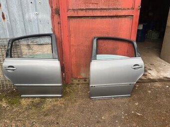 Levé / Pravé zadní dveře VW Passat B5,5 Sedan