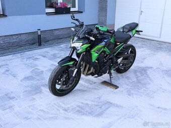 Kawasaki Z900 Candy Lime Green,1.Majitel , Původ ČR, rv.2022