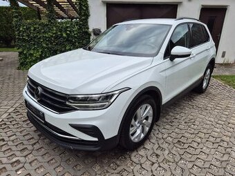VW Tiguan Life • 2.0TDi DSG 4x4 • 2022 •Tažné•Facelift•