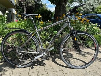 Trekové / krosové kolo Pells Crono Pro