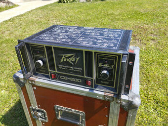 Zesilovač CS - 800 Peavey