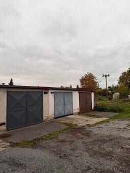 Garáž - Hrochův Týnec na Hlásce