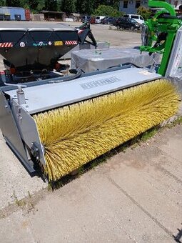 Zametací lžíce s kartáčem