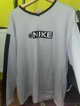 Nike Vintage Crewneck Basketball Motiv