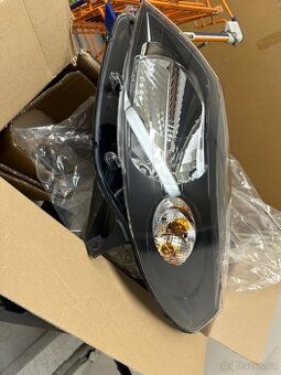 Originál přední levý světlomet DACIA SANDERO 1 Stepway