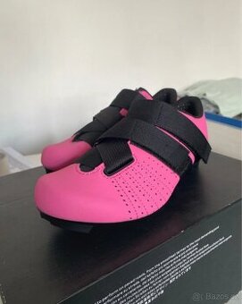 Dámské cyklistické tretry fi’zi:k tempo powerstrap r5