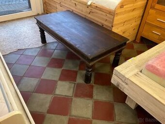 Konferenční stolek akácie