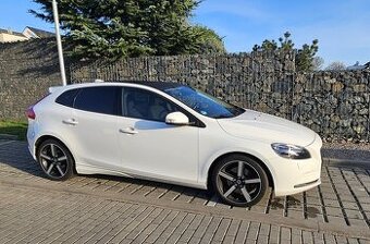 Volvo V40 D3 110kW
