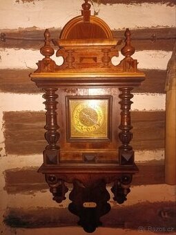Starožitné hodiny typu mlynářky od firmy Kienzle.