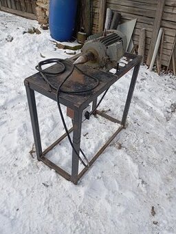 Kuželová štípačka