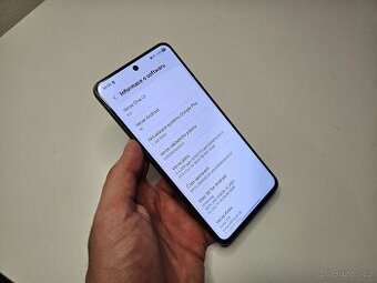 Samsung Galaxy S21 FE - 1