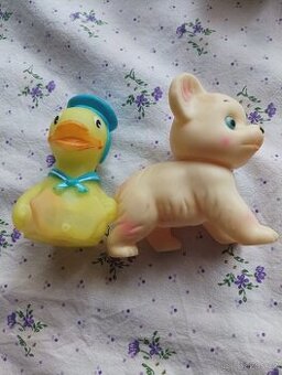 Retro hračky chrastítka gumové hračky