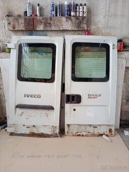 Iveco Daily 4, zadní dveře, sklo(2006-2011).