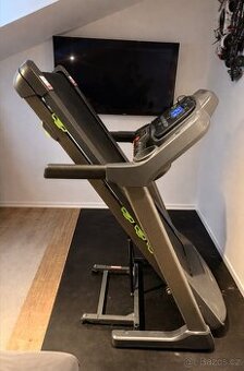 Běžecký pás Housefit Spiro 20 IRUN