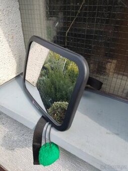 Zpětné zrcátko na dítě do auta