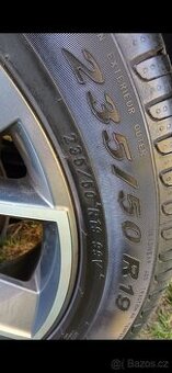 Pneu  235 50 19 99v dot21