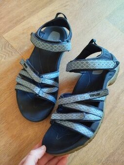 Sportovní sandály Teva, vel. 40