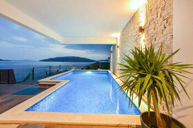 Luxusní vila s panoramatickým výhledem, 80 m od moře, Čiovo,
