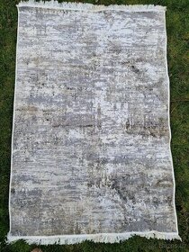 Kusový koberec
