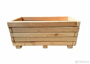 Dřevěný truhlík - střední