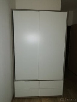 šatní skříň IKEA Trysil