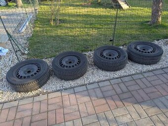 Plechová kola 5x112 R16 Superb/Passat zimní pneu 215/60 - 1