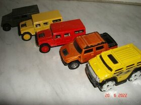 HUMMER H2 - 1