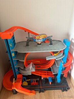 Hot Wheels autodráha