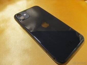iPhone 11 Black 64GB TOP STAV ZÁRUKA